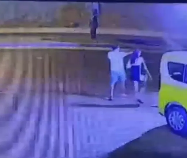 dogum-gunu-kutlamasi-korkunc-bitti-esinin-gozleri-onunde-can-verdi-1753640894863.jpeg Doğum günü kutlaması korkunç bitti! Eşinin gözleri önünde can verdi!