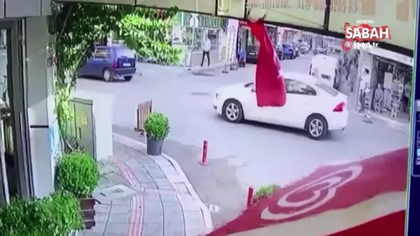 Son dakika... Bursa'da inanılmaz olay... Kapı açıldı 3 yaşındaki çocuk böyle düştü | Video