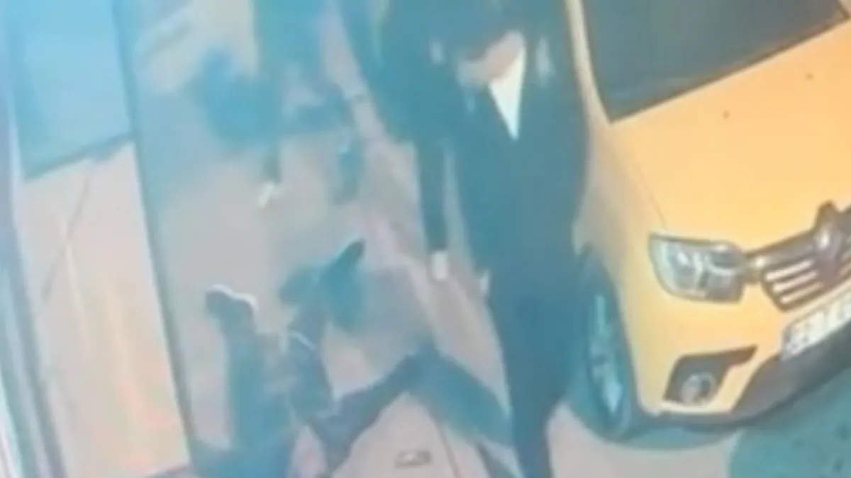 Edirne’de vicdan sızlatan olay: Yerde can çekişirken bakıp geçtiler! Edirne’de vicdan sızlatan olay: Yerde can çekişirken bakıp geçtiler!