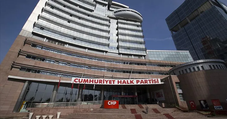 CHP Genel Merkezi’nde yas var! Konuşma için getirilen TIR da geri götürüldü! İmamoğlu ve Yavaş hiç ortada yok...