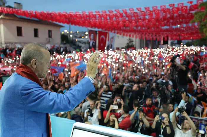 son-dakika-baskan-erdogandan-chpnin-vicdansiz-tutumuna-tepki-gozlerini-depremzedelere-diktiler-1684690970857.jpg