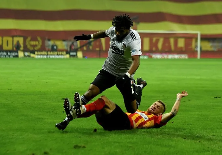 Son dakika: Ahmet Çakar yazdı! Beşiktaş’a verilen penaltılar doğru mu?