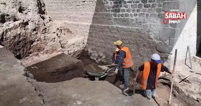 Diyarbakır’ın 12 bin yıllık tarihinde ilk kez lahit mezar bulundu | Video