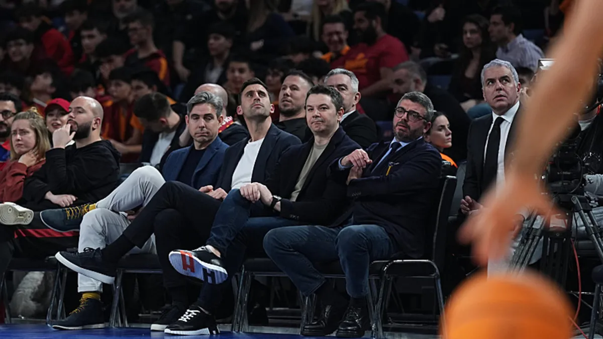 NBA Europe yetkilileri Galatasaray MCT Technic maçını izledi NBA Europe yetkilileri Galatasaray MCT Technic maçını izledi
