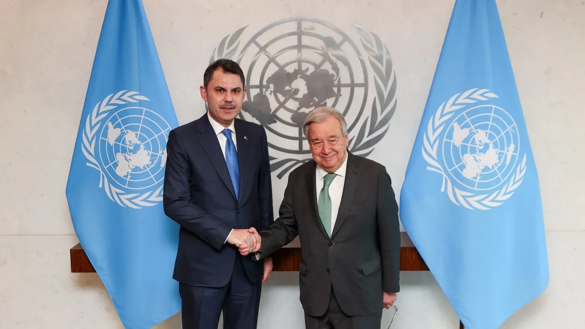 Bakan Kurum BM Genel Sekreteri Guterres ile görüştü Bakan Kurum BM Genel Sekreteri Guterres ile görüştü