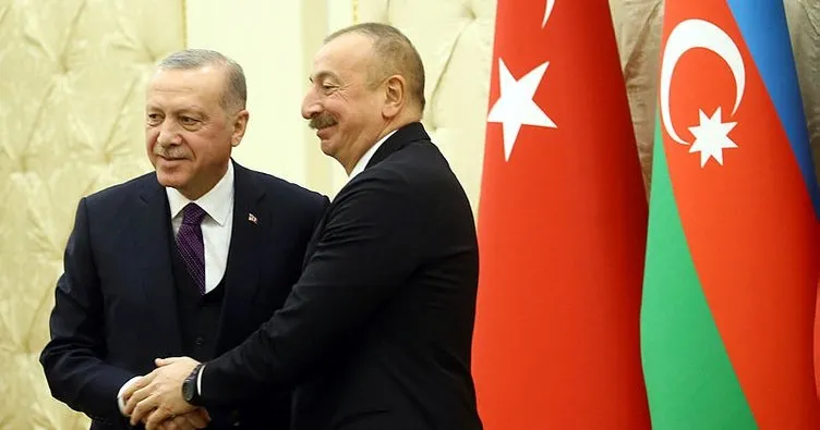 Başkan Erdoğan Azerbaycan’da, Cumhurbaşkanı İlham Aliyev tarafından onuruna verilen resmi akşam yemeğine katıldı
