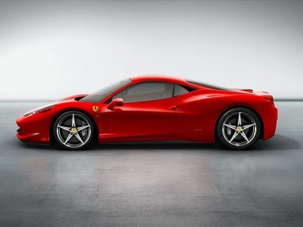 Ferrari'nin yeni kırmızısı: 458 Italia