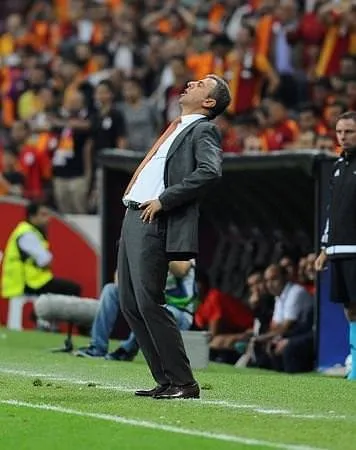 Galatasaray'da hoca arayışları başladı
