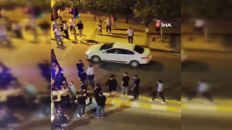 İstanbul’da ambulans şoförü ile vatandaş birbirine girdi: Bu kadar hızlı gidilir mi lan!