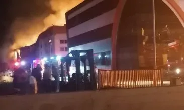 Mersin’de narenciye paketleme tesislerinde yangın çıktı