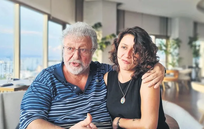 metin-akpinarin-kizi-duygu-nebioglu-bir-ablamin-da-babasi-medyadan-unlu-biri-1713107526806.jpeg