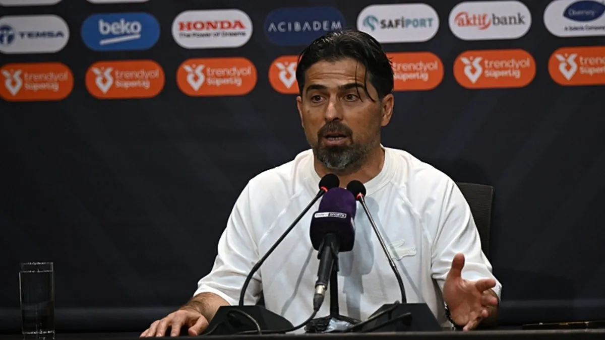 İlhan Palut: "Ligde istediğimiz yerin uzağında kaldık"