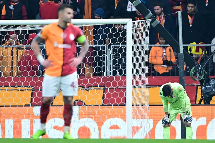 Son dakika haberi: Galatasaray’da kafa karıştıran paylaşım! Yıldız isim ayrılıyor mu?