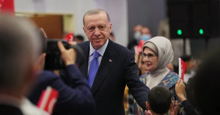 Çocuklarla iftar yapan Emine Erdoğan: “Çocuk, bayram demektir”