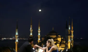 Parçalı ay tutulması gerçekleşti