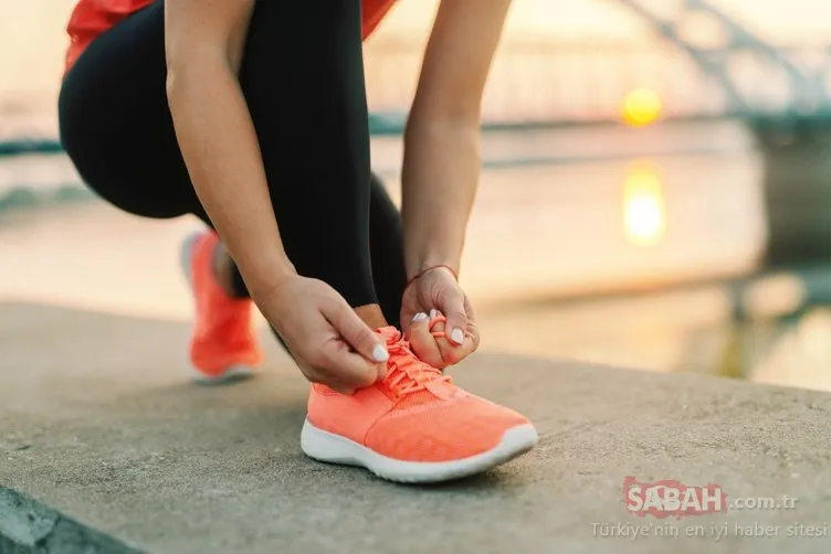 Bu 6 tür ayakkabı vücudunuza zarar veriyor