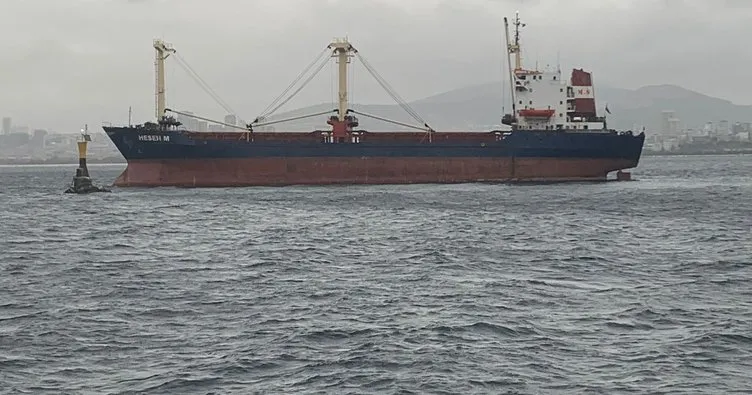 Maltepe’de 106 metrelik kuru yük gemisi karaya oturdu