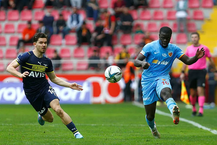 Son dakika transfer haberi: Fenerbahçeli yıldıza İtalyan talip! İşte istenen o rakam...