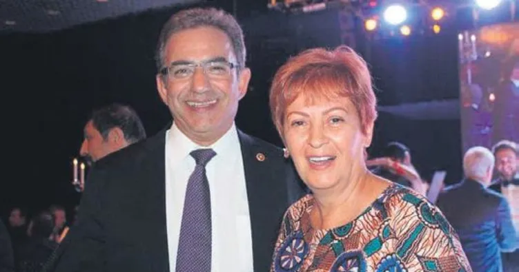 28 yıllık evliliği eşya rengi bitirdi