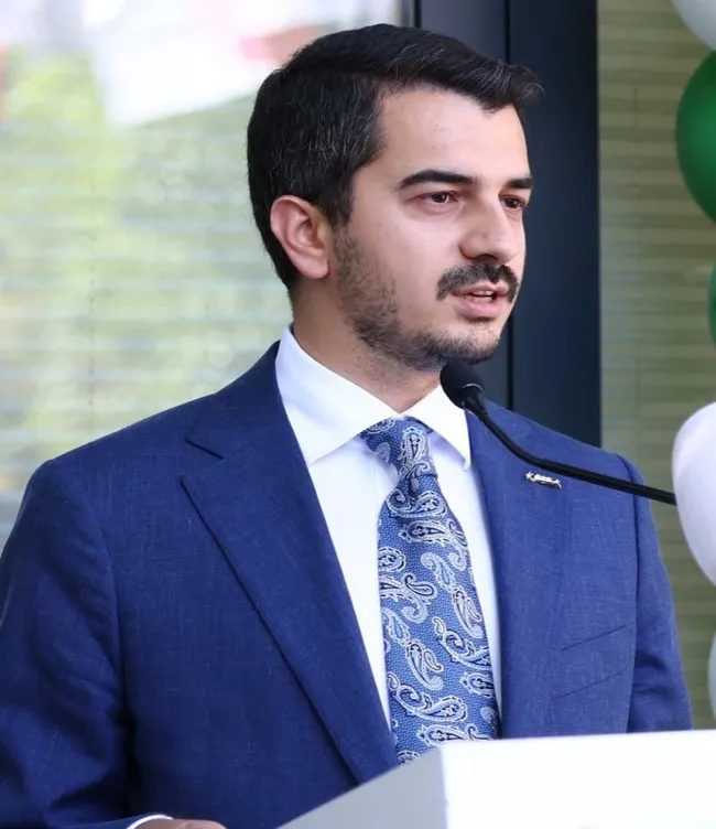 son-dakika-i-cankaya-belediyesine-rusvet-operasyonu-belediye-baskani-huseyin-can-guner-gozaltina-alindi-1783786138782.jpg SON DAKİKA I Çankaya Belediyesi'ne rüşvet operasyonu! Belediye Başkanı Hüseyin Can Güner gözaltına alındı!