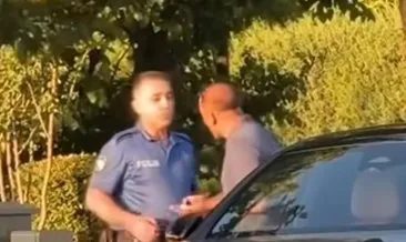 Denizli’de CHP’li meclis üyesi sokağı ringe çevirdi! Denizli’de CHP’li meclis üyesi ile polis yumruk yumruğa #denizli