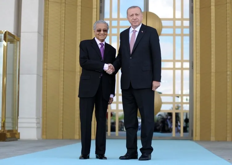 Başkan Erdoğan, Malezya Başbakanı Mahathir Muhammed’i Ankara’da karşıladı