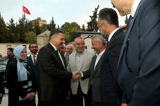 icisleri-bakani-ciftci-yunanistana-almanyaya-italyaya-da-gidip-bunlari-yine-takip-etmeye-ve-ulkemize-iadesini-1790413506617.jpeg