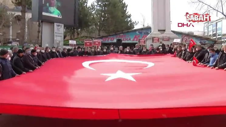 Bingöl'de dev Türk bayrağıyla teröre tepki | Video
