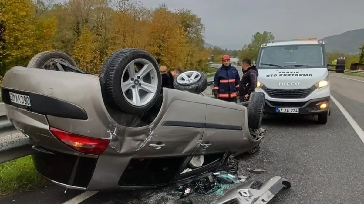 Zonguldak’ta yağışlı hava kazaya davetiye çıkardı: 2 kişi yaralandı! Zonguldak’ta yağışlı hava kazaya davetiye çıkardı: 2 kişi yaralandı!