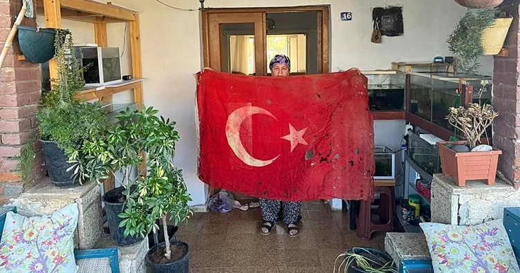 Bu bayrak bana Mehmetçiğin emaneti