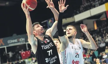 12 dev adam zaferle kapattı