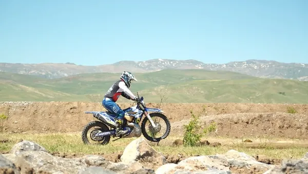 agrinin-zirvesinde-tarihi-heyecan-turkiye-skil-enduro-ve-atv-sampiyonasi-icin-geri-sayim-basladi-1782828428828.jpg