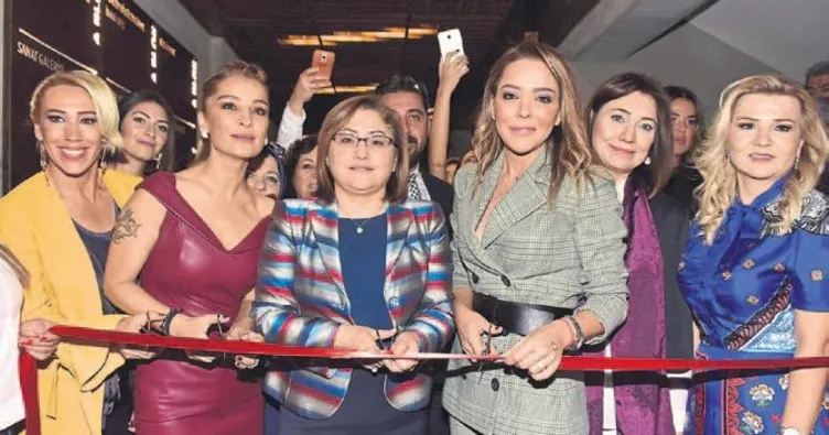 İş kadınlarından alışveriş şenliği