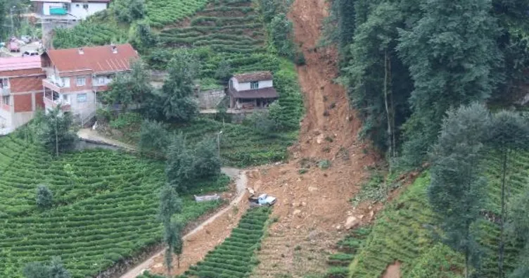 Karadeniz’de heyelanlı alanlardakiler için ’güvenli bölgelere transfer’ çağrısı