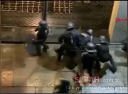 Fransa’da yedi polis, bir göstericiyi darp ederken görüntülendi… İşte tepki çeken o anlar