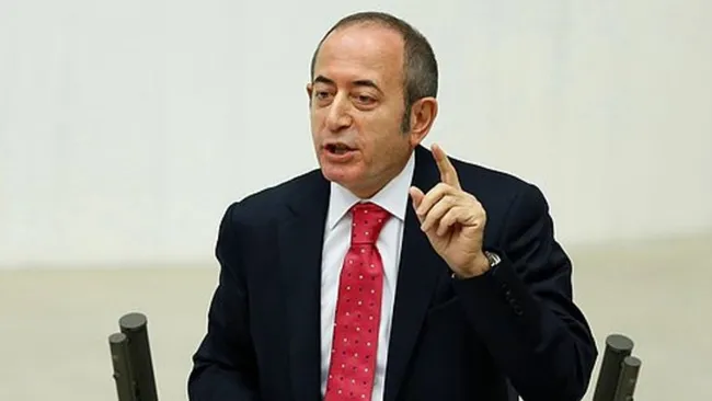 DEM ile birlikte imza atmamışlardı: Parti içinden tepkiler de çığ gibi! CHP'de bildiri çatlağı...