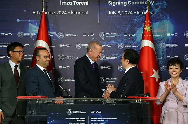 Dünya bu imzayı konuşuyor: Çinli araç devi Türkiye'yi seçti...