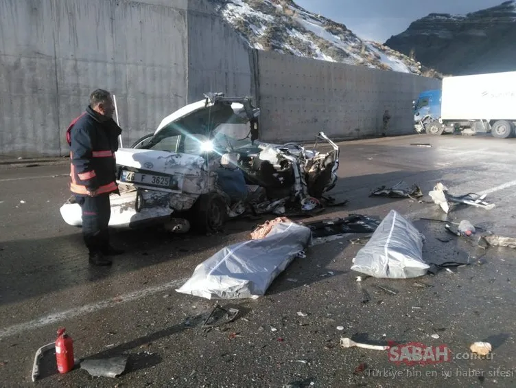 Malatya’da feci kaza! Kamyonla çarpışan otomobildeki baba oğul öldü