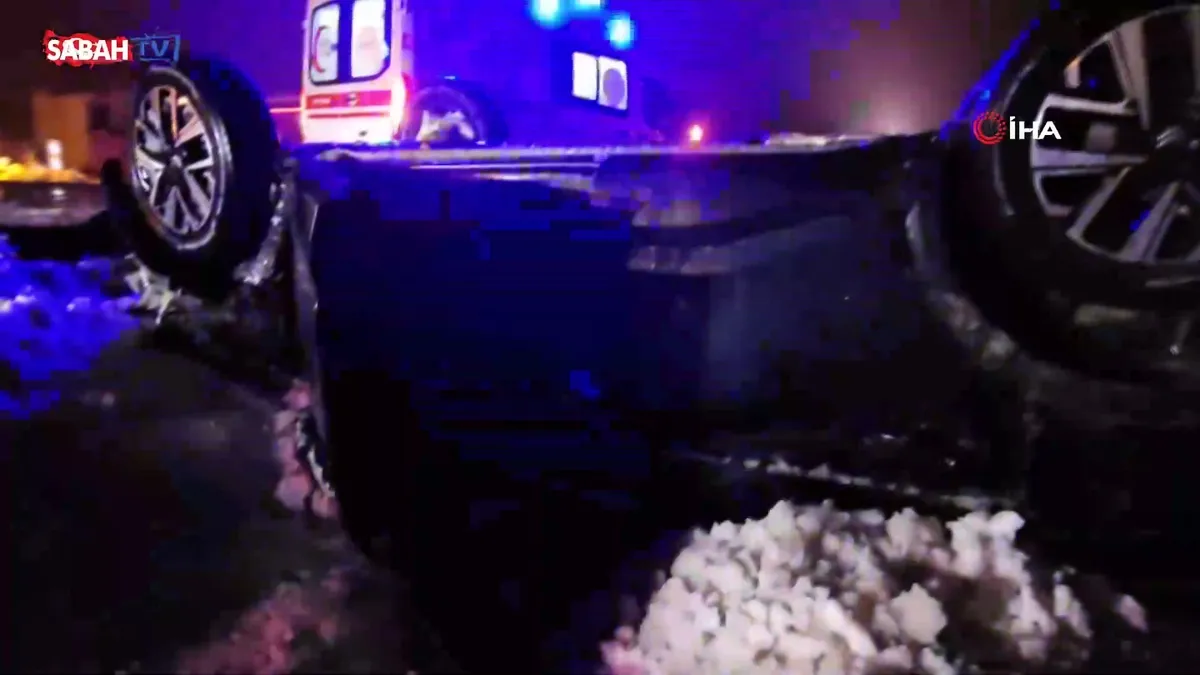 Muş-Erzurum yolunda takla atan otomobil şarampole yuvarlandı: 2 yaralı | Video videosunu izle Muş-Erzurum yolunda takla atan otomobil şarampole yuvarlandı: 2 yaralı | Video videosunu izle