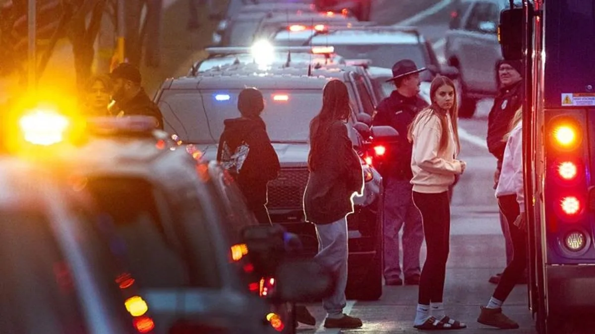 ABD’de okula silahlı saldırı: 2 ölü, 6 yaralı ABD’de okula silahlı saldırı: 2 ölü, 6 yaralı