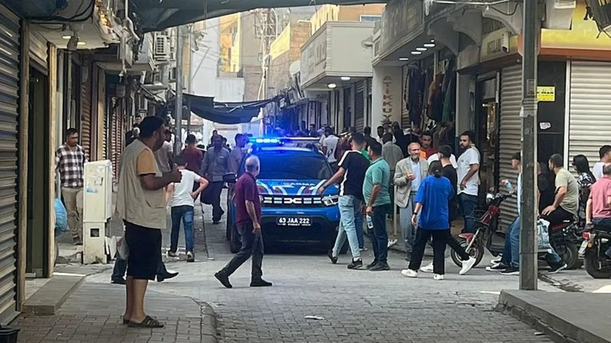 Şanlıurfa’da kuyumcuda silahlı kavga: 2 ölü Şanlıurfa’da kuyumcuda silahlı kavga: 2 ölü