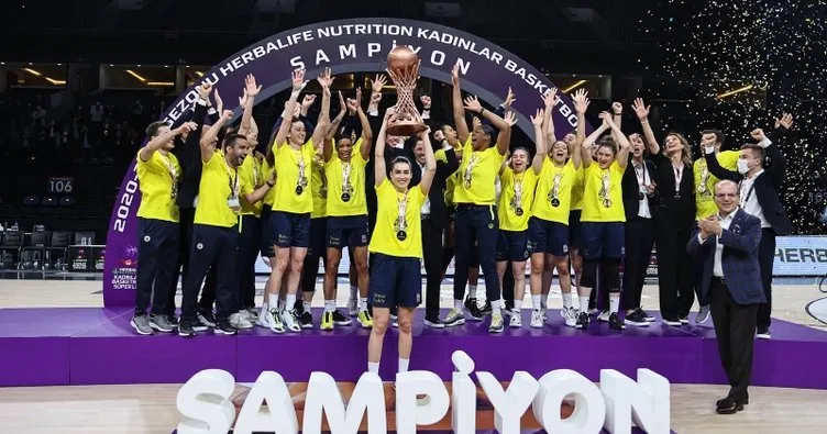 Fenerbahçe Öznur Kablo’da 5 basketbolcunun sözleşmesi yenilendi