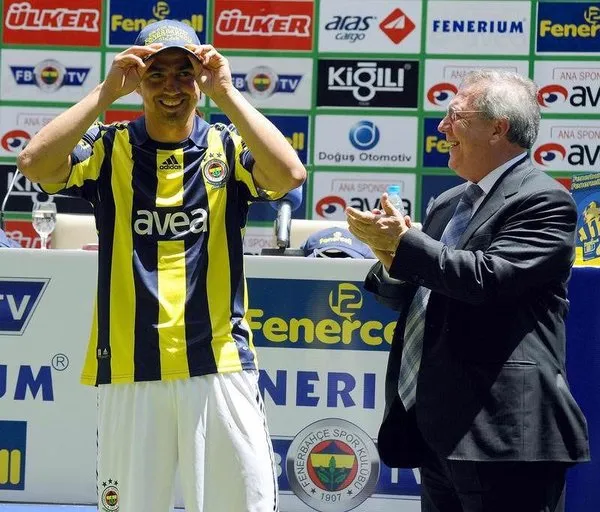 Mehmet Topuz'un imza töreni