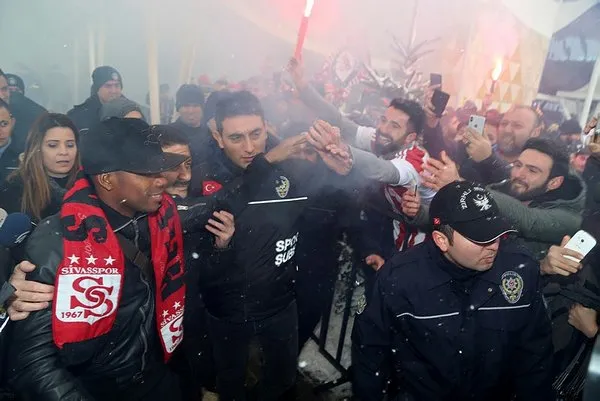 Robinho, Sivas'a geldi