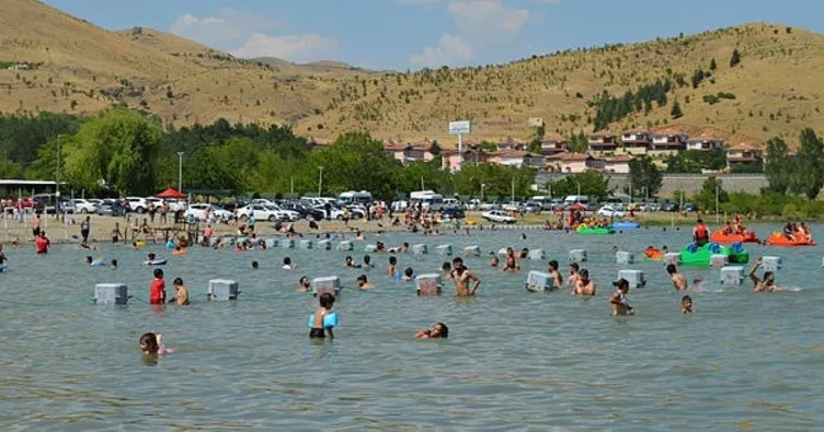 Doğu Anadolu’nun yaz tatili merkezi; Hazar Gölü