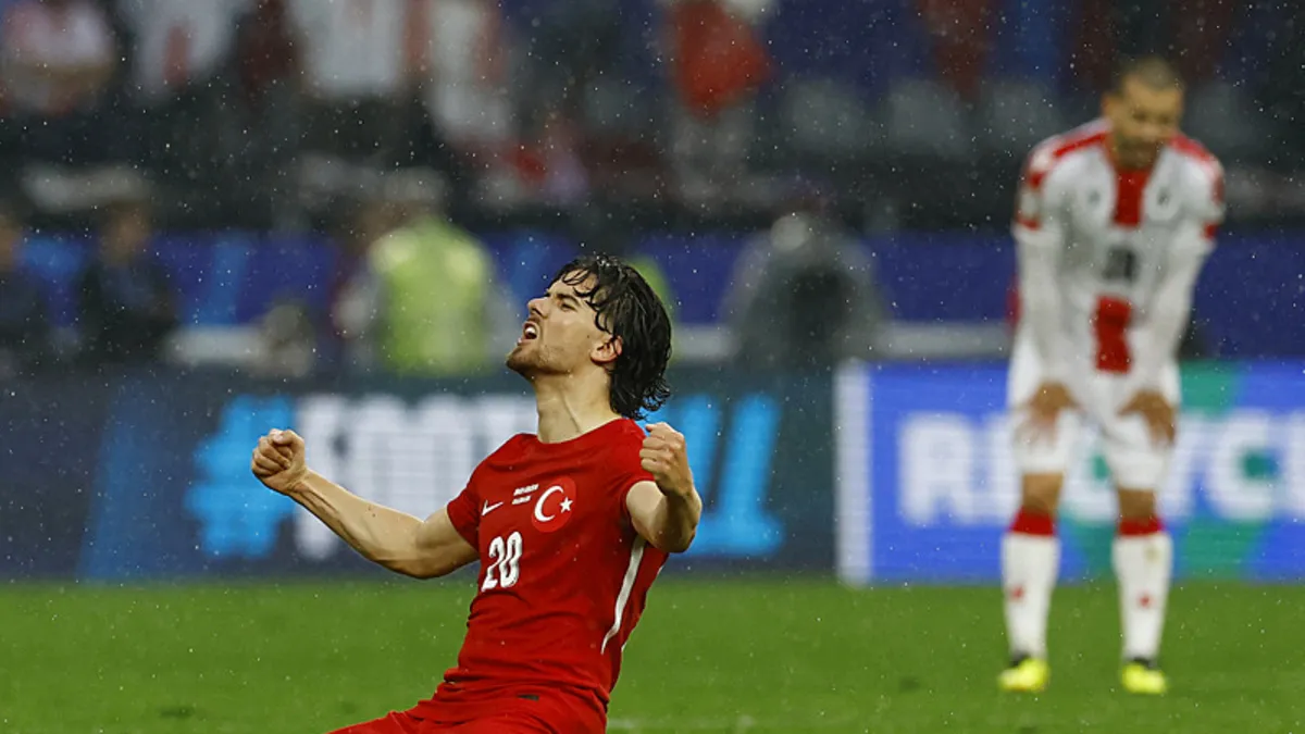 Ferdi Kadıoğlu'dan SABAH Spor'a özel itiraflar! Montella'ya övgüler yağdırdı...