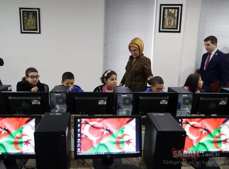 Emine Erdoğan Cezayir’de bilgisayar laboratuvarı açtı