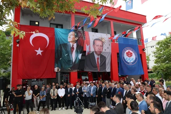 trabzonda-carsibasi-itfaiye-hizmet-binasi-torenle-acildi-1785591438383.jpg