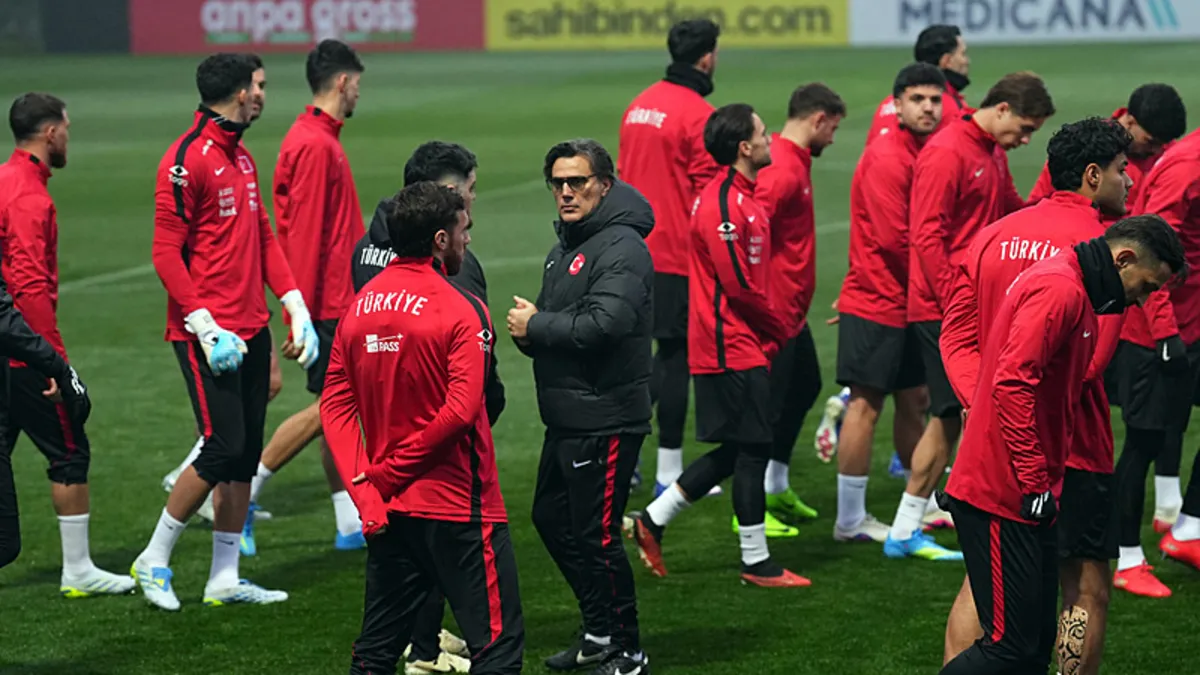 A Milli Futbol Takımı’nda Merih Demiral ve Zeki Çelik antrenmana katılmadı! A Milli Futbol Takımı’nda Merih Demiral ve Zeki Çelik antrenmana katılmadı!