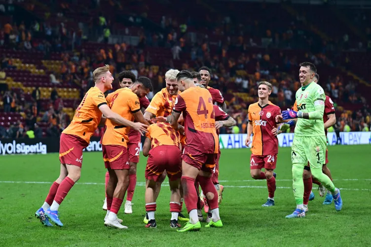 SON DAKİKA GALATASARAY HABERLERİ: Galatasaray’da kimse bunu beklemiyordu! Okan Buruk’un göz bebeğini Real Madrid alıyor: Devre arasında…